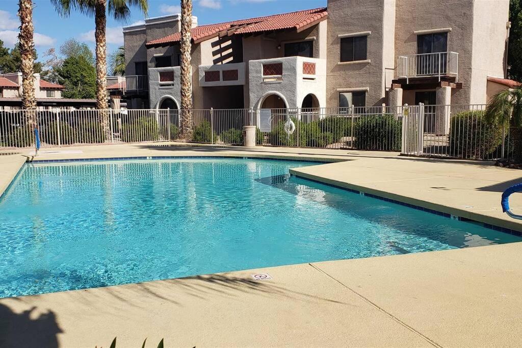 גלנדייל Condo With Heated Pool, Hot Tub, Near Walking Paths מראה חיצוני תמונה
