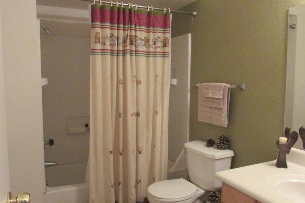 גלנדייל Condo With Heated Pool, Hot Tub, Near Walking Paths מראה חיצוני תמונה